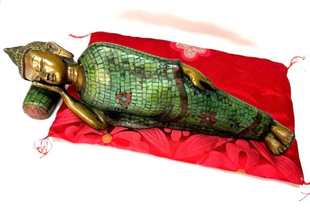 チベット仏教のブロンズ銅製眠る仏陀釈迦牟尼釈迦牟尼如来像グリーンターコイズス涅槃