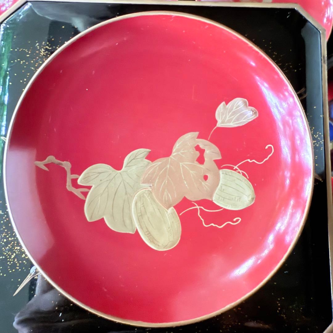 新春特別価格 ‼️高蒔絵『木の実』絵がわり引盃18客➕1プレゼント桐箱入茶道具