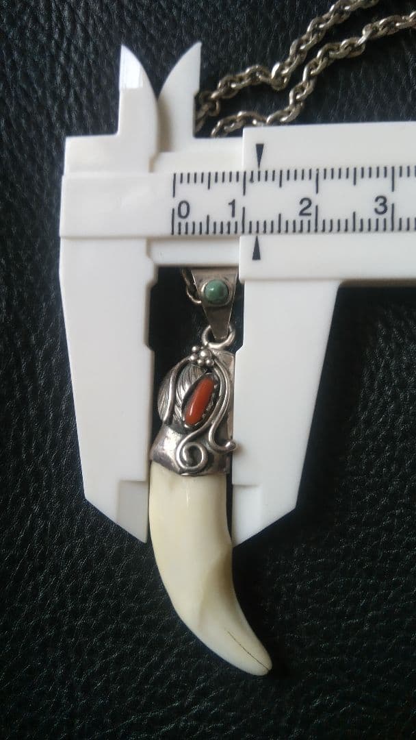 狼牙ペンダント ネックレス ウルフ牙