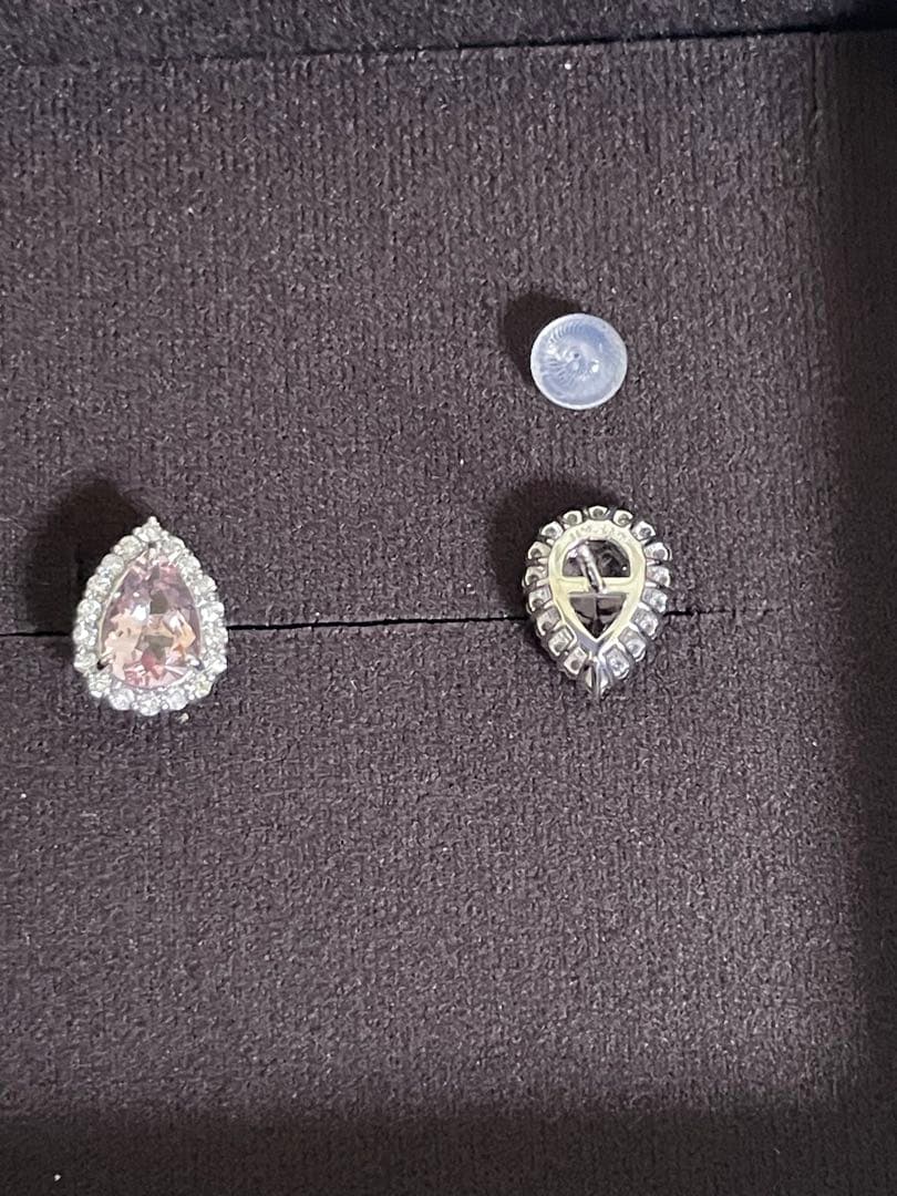 PT900モルガナイト脇石ダイヤピアス 1.34ct D0.22ct新品未使用