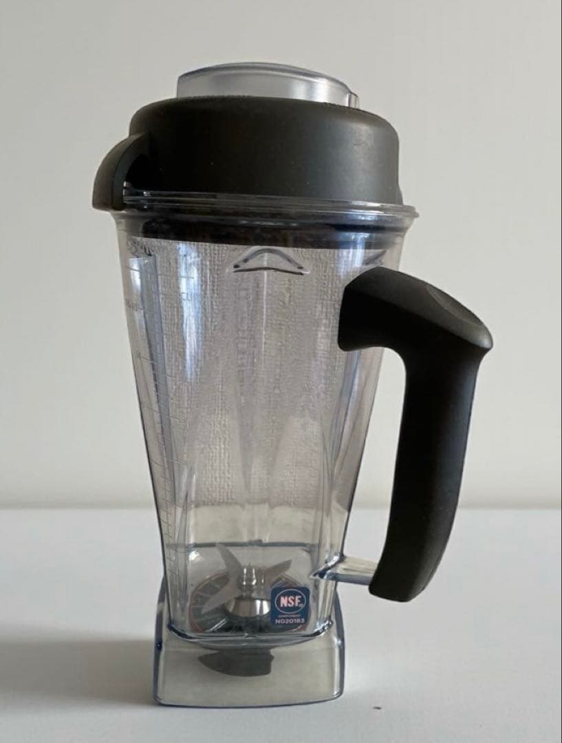 Vitamix バイタミックス TNC VM0111 動作良好 コンテナ付