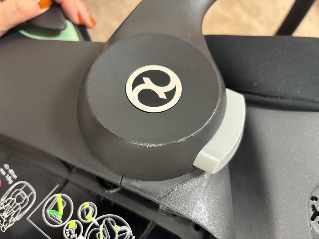 Cybex Cloud G i-Size チャイルドシート　ベースG