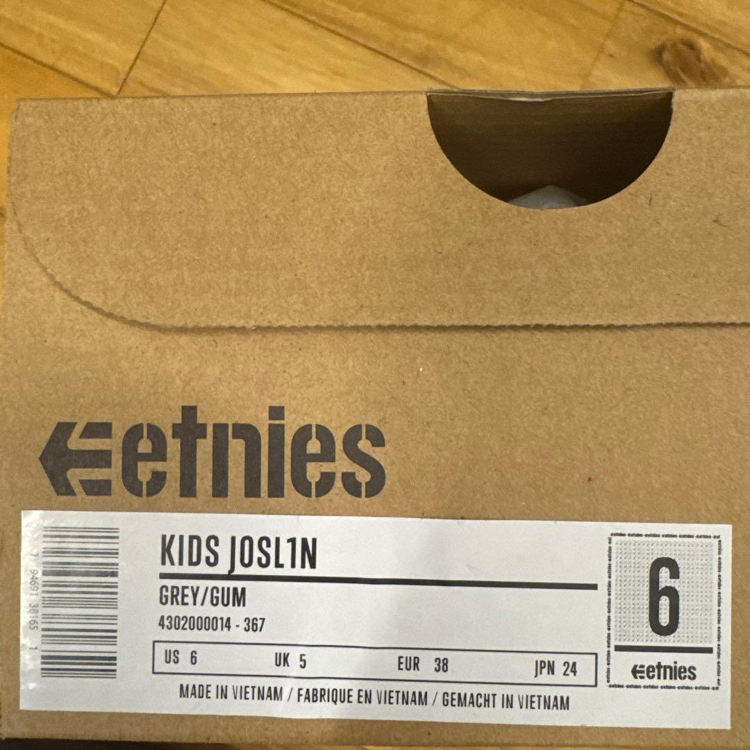 エトニーズ　JOSLIN グレー 24センチ