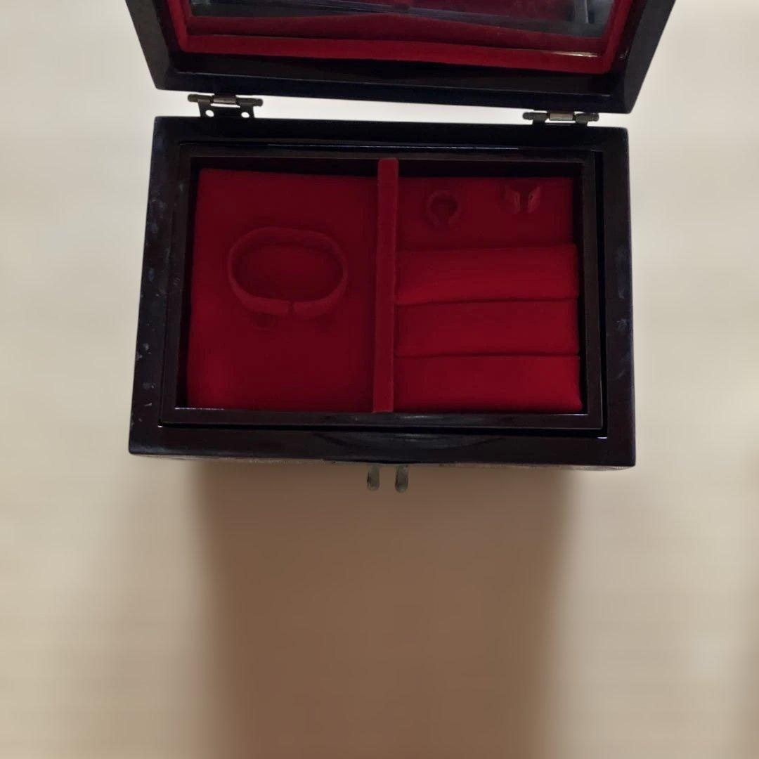 月と鶴の貝細工　ジュエリーボックス