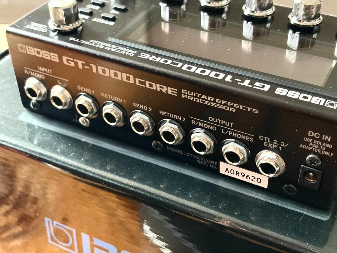 【極美品】BOSS GT-1000 CORE マルチエフェクター