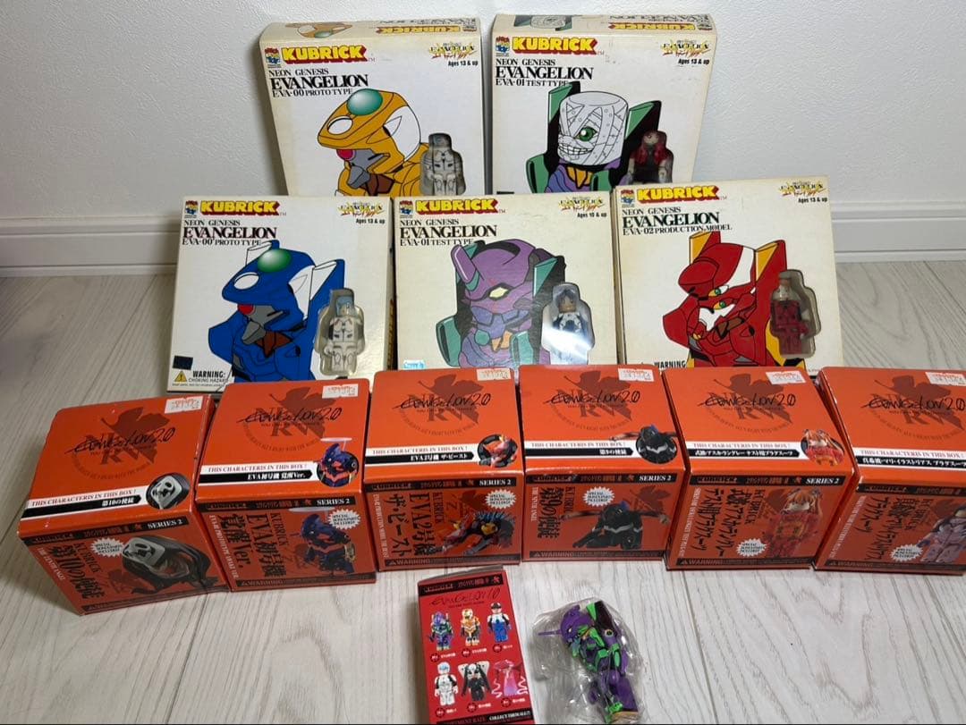 希少 エヴァンゲリオン キューブリックセット
