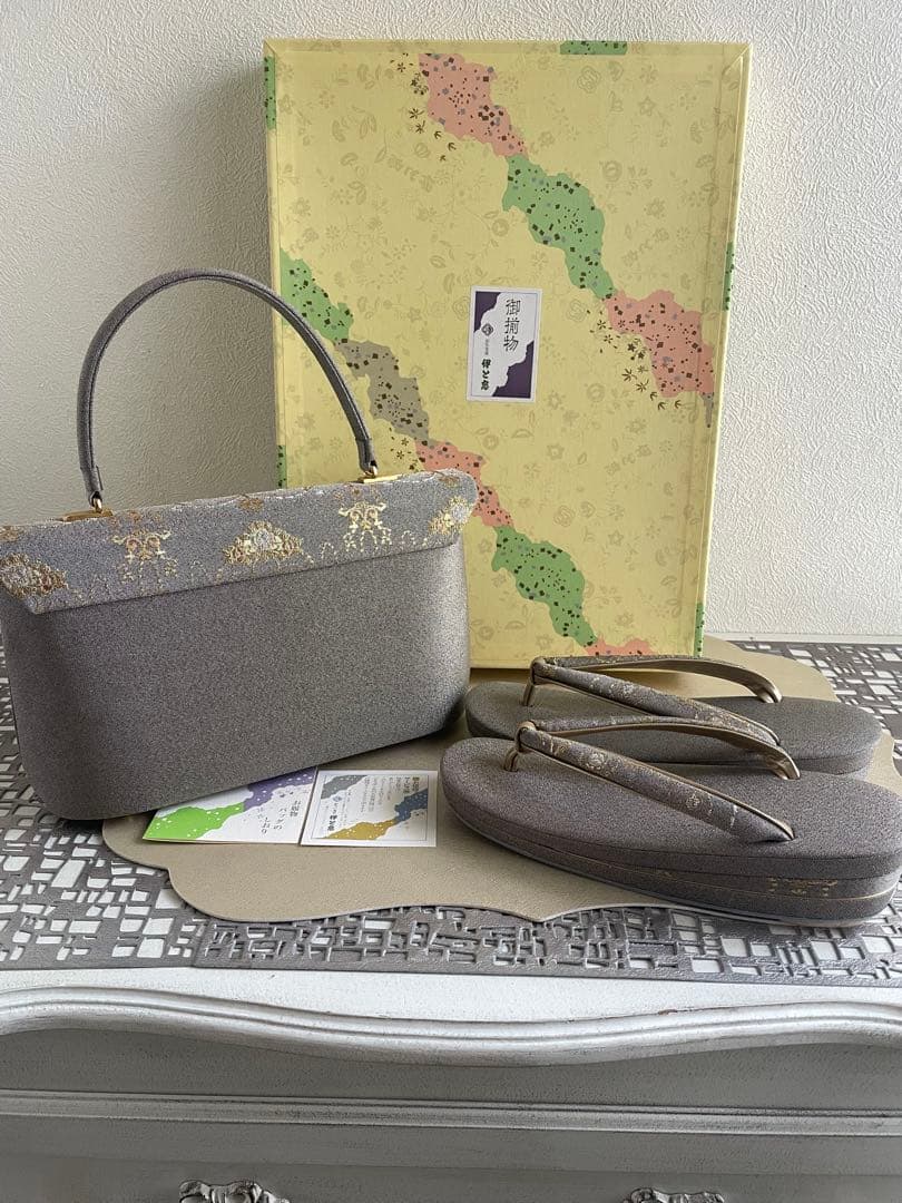 伊と忠　グレー 花柄 佐賀錦和装用バッグと草履セット