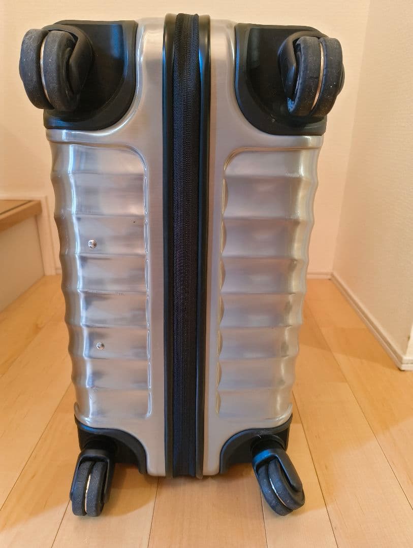 tumi19degree ポリカーボネート85L シルバー228669SL V2