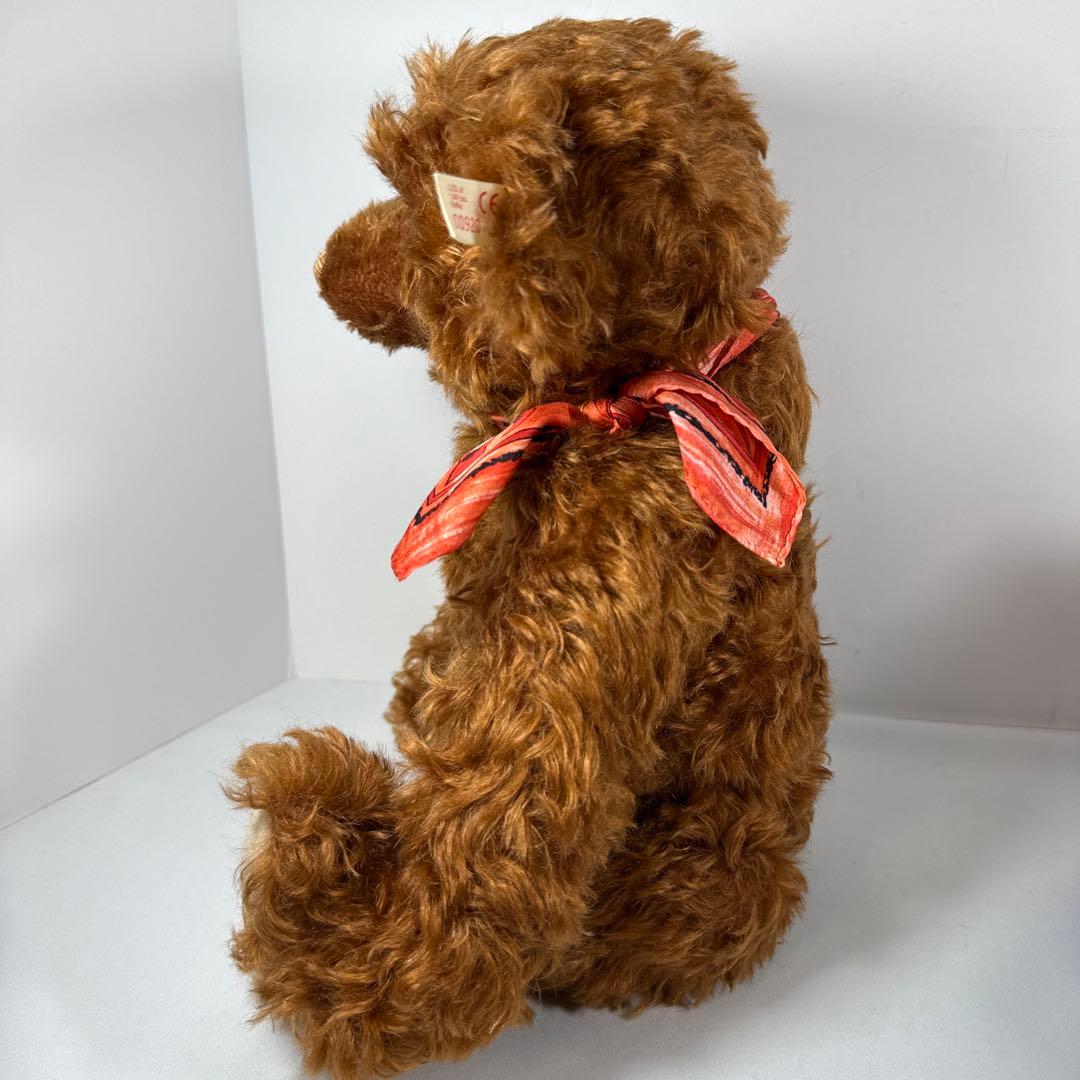 シュタイフ ラッフルズベア