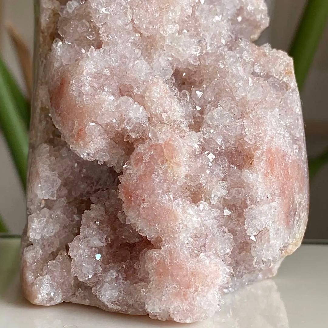 【 キラキラ ドゥルージー ピンクアメジスト 原石 約660g ドーム 】