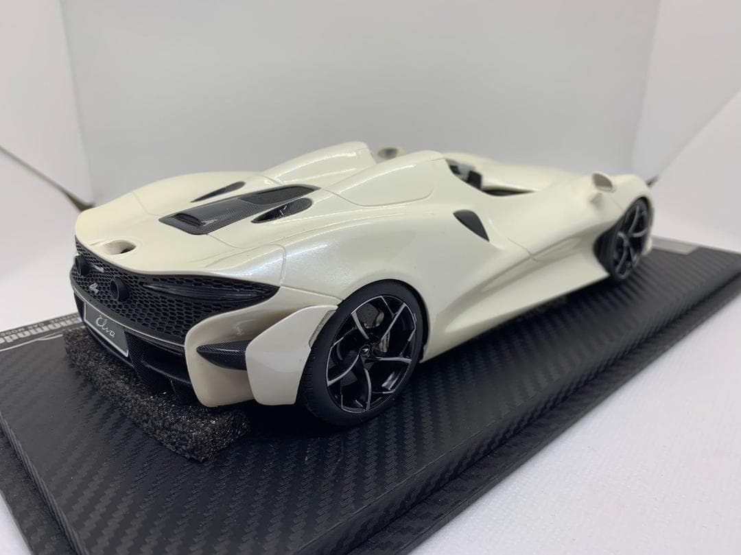 Tecnomodel 1/18 マクラーレン Mclaren ELVA ホワイト