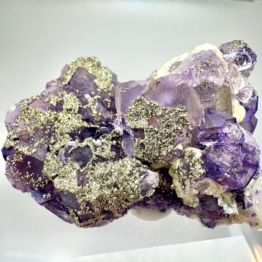 563 中国 内モンゴル産 フローライト&パイライト