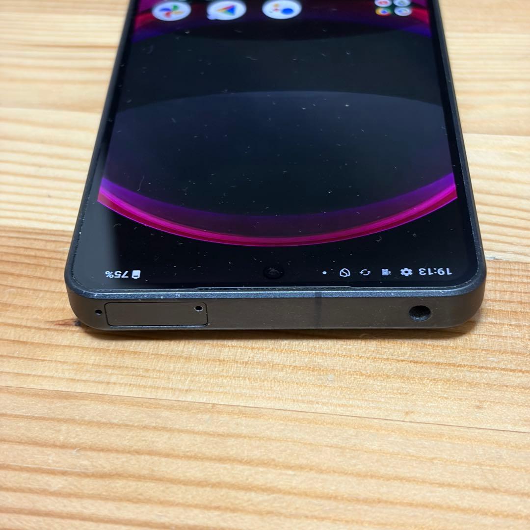 AQUOS r8 pro SIMフリー　00883