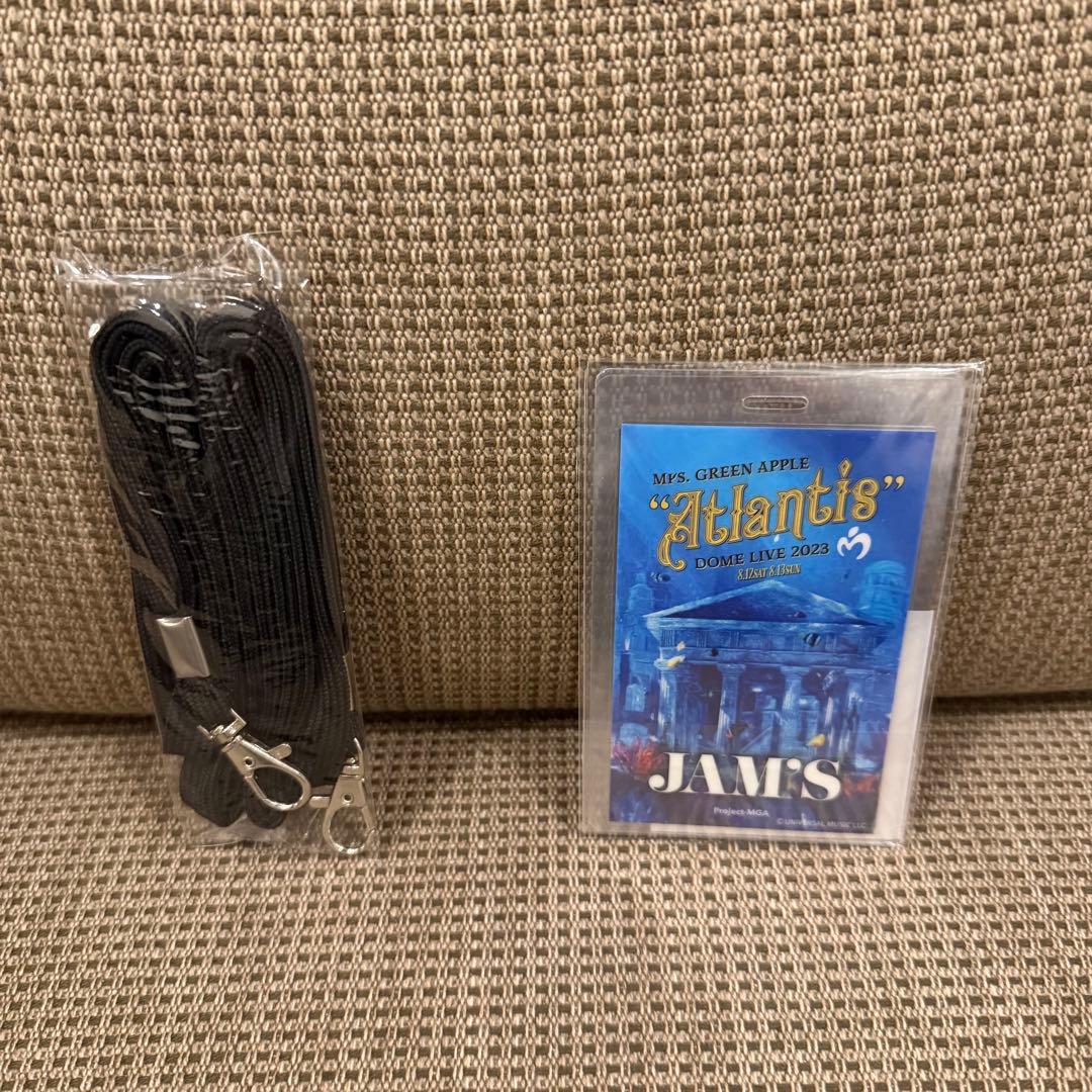Mrs. GREEN APPLE 完全生産限定版（BOXとグッズのみ）