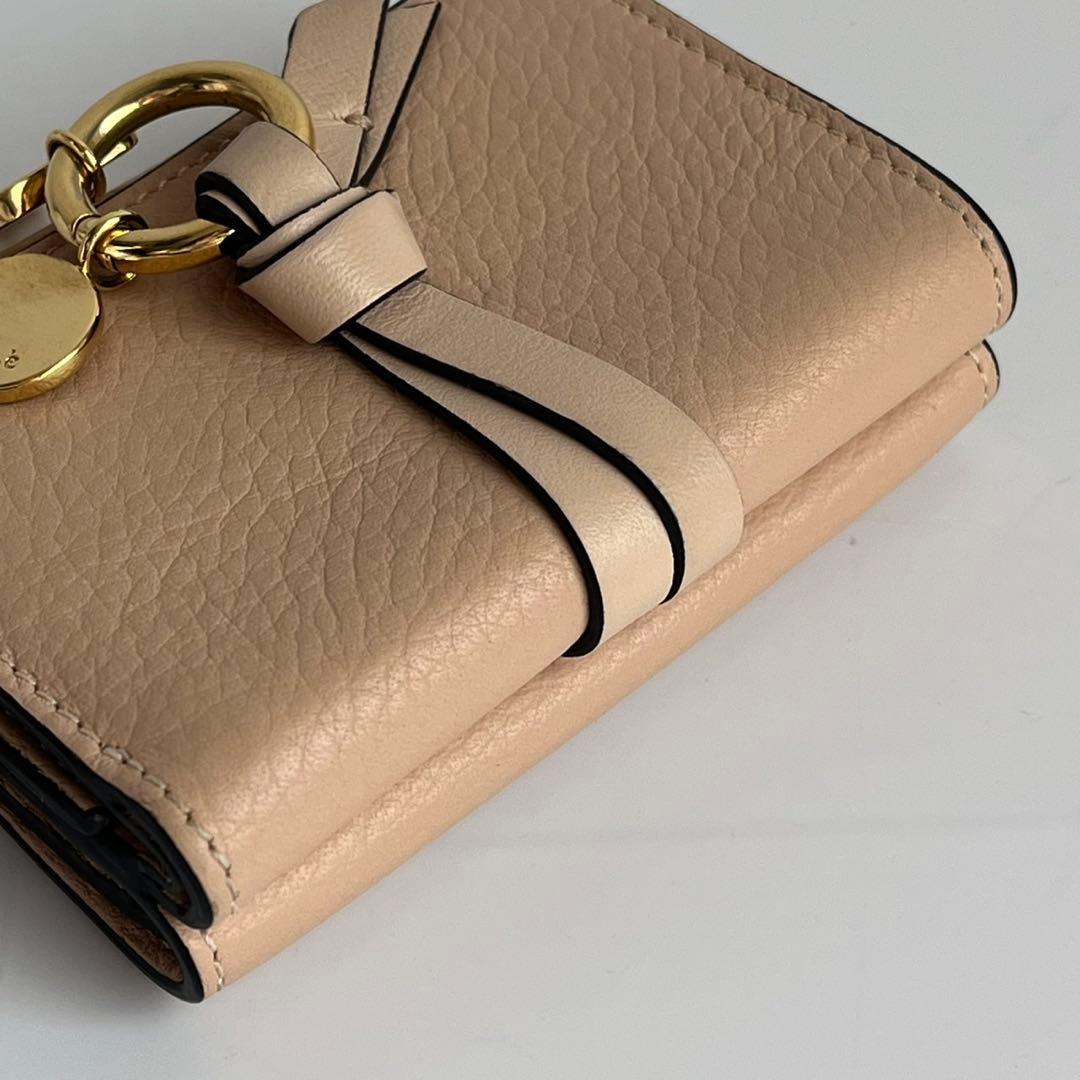 ✨未使用レベル✨　Chloe 財布　ベージュ　レザー　ホログラムシール