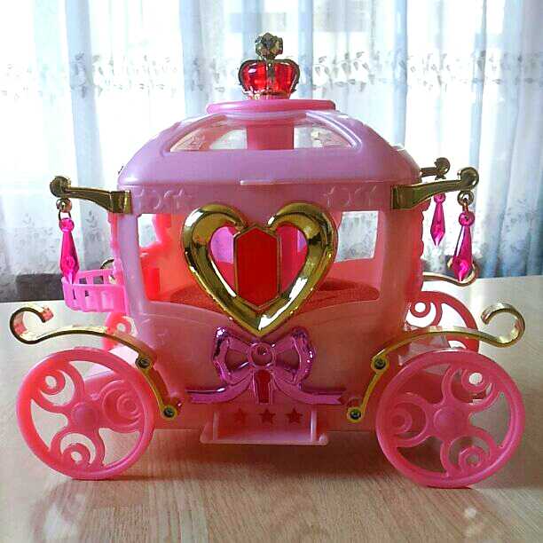 【中古品】セーラームーン 月の国の馬車 レトロ玩具