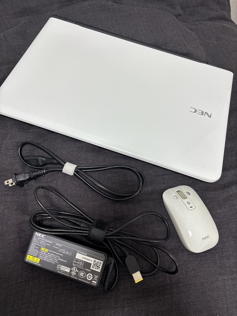 美品 NEC PC-NS150AAW 15.6型液晶 フルサイズノートパソコン