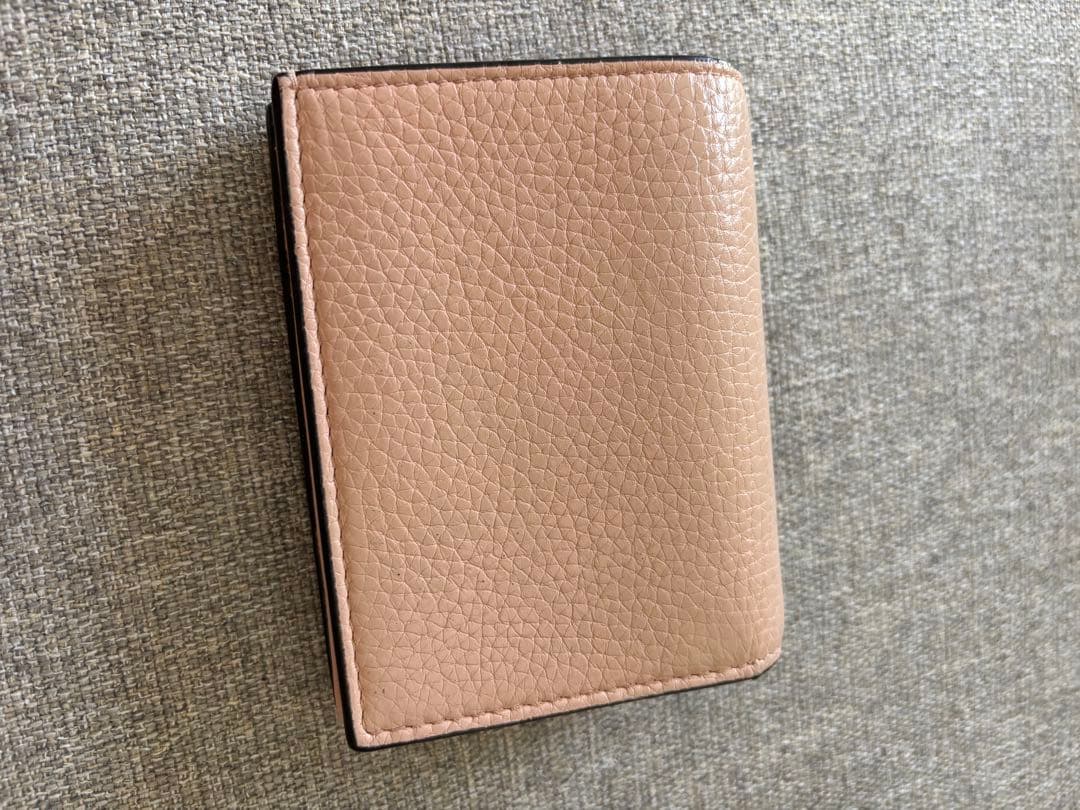 GUCCI ピンクレザー 二つ折り財布