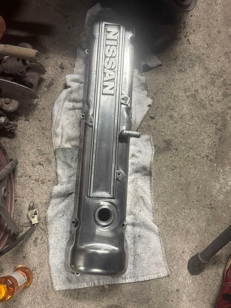 デカ文字希少　日産純正 L型エンジン用 ベッドカバーカムカバー