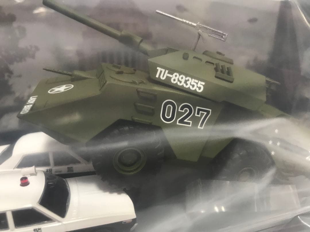 トミカリミテッドヴィンテージ 西部警察 多目的装甲車 LADY BIRD