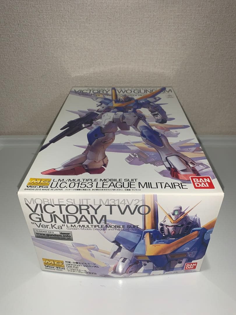 ＭＧ Ｖ２ガンダムver.Ka & アサルトバスター拡張パーツ & 光の翼
