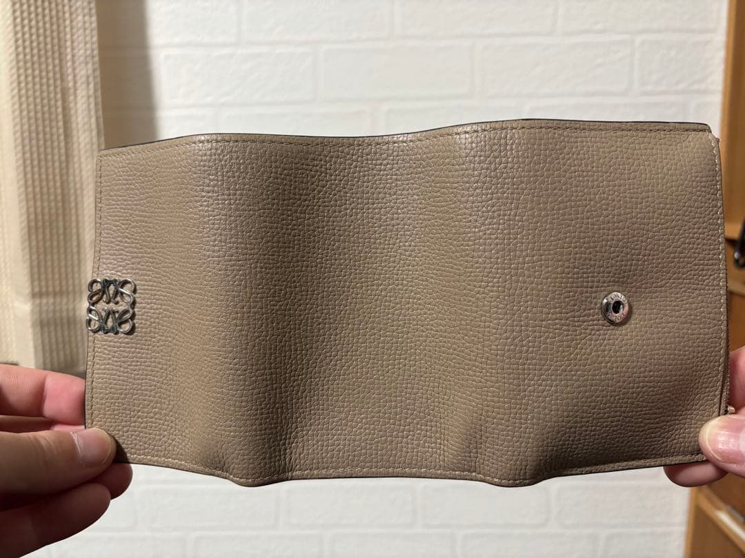 【再値下げ❗️】LOEWE ロエベ 三つ折り財布 【付属品付き】