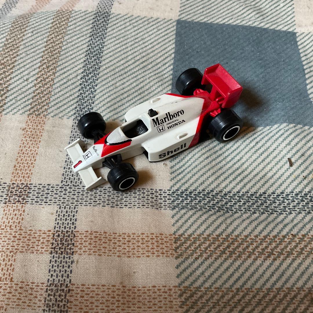 トミカ他　ミニカー14台セット　【バラ売り不可能　昭和レトロ　箱は無い】。