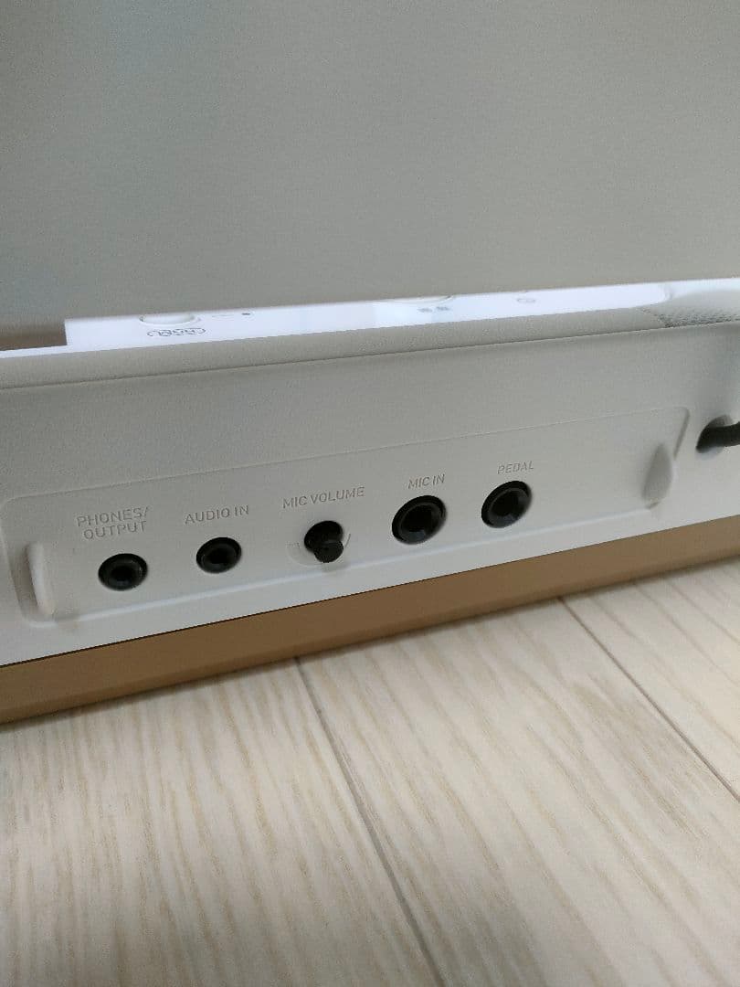 美品　カシオ　電子キーボード　LK-526 2022年製 　光ナビゲーション