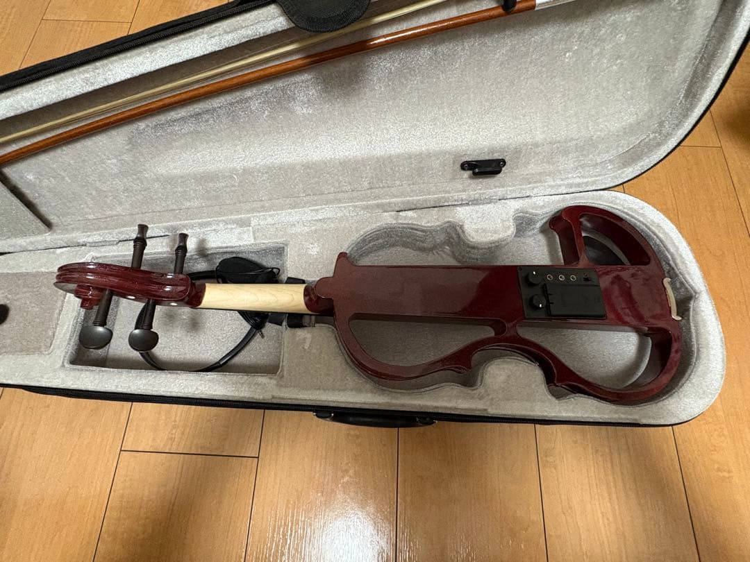 エレキバイオリン