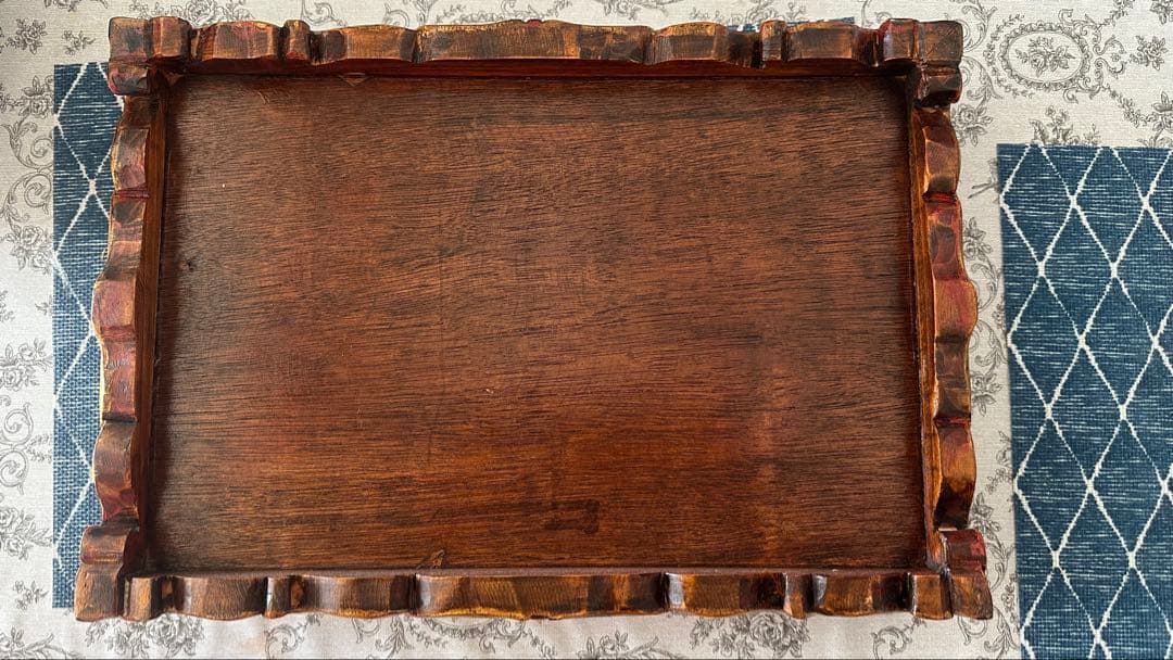 チベットの長方形のトレイ