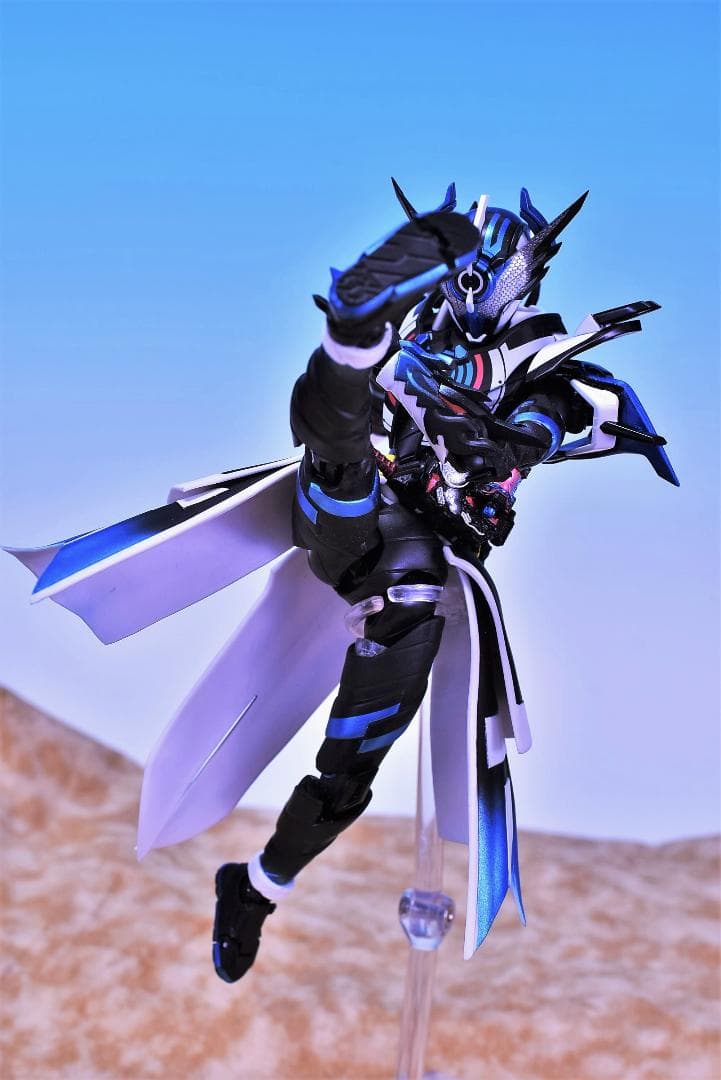 改造品 S.H.フィギュアーツ 仮面ライダー クローズエボル