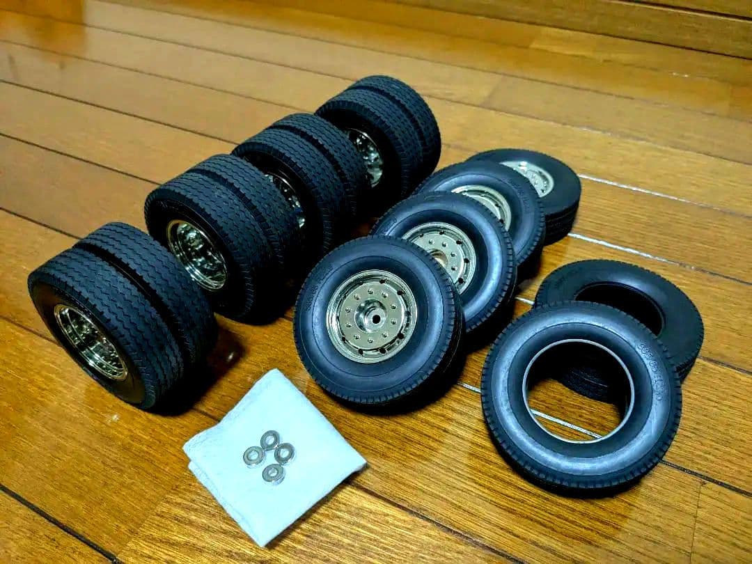 タミヤ　1/14　キングハウラー、ポールトレーラー、タイヤ等