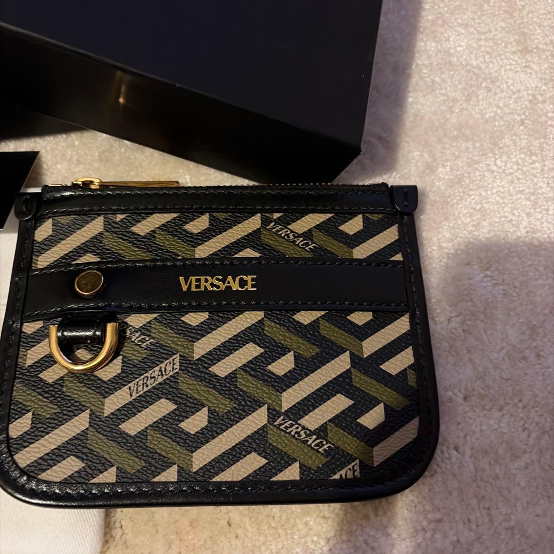 【箱付き新品未使用品】ギフトにVersaceヴェルサーチ ケース