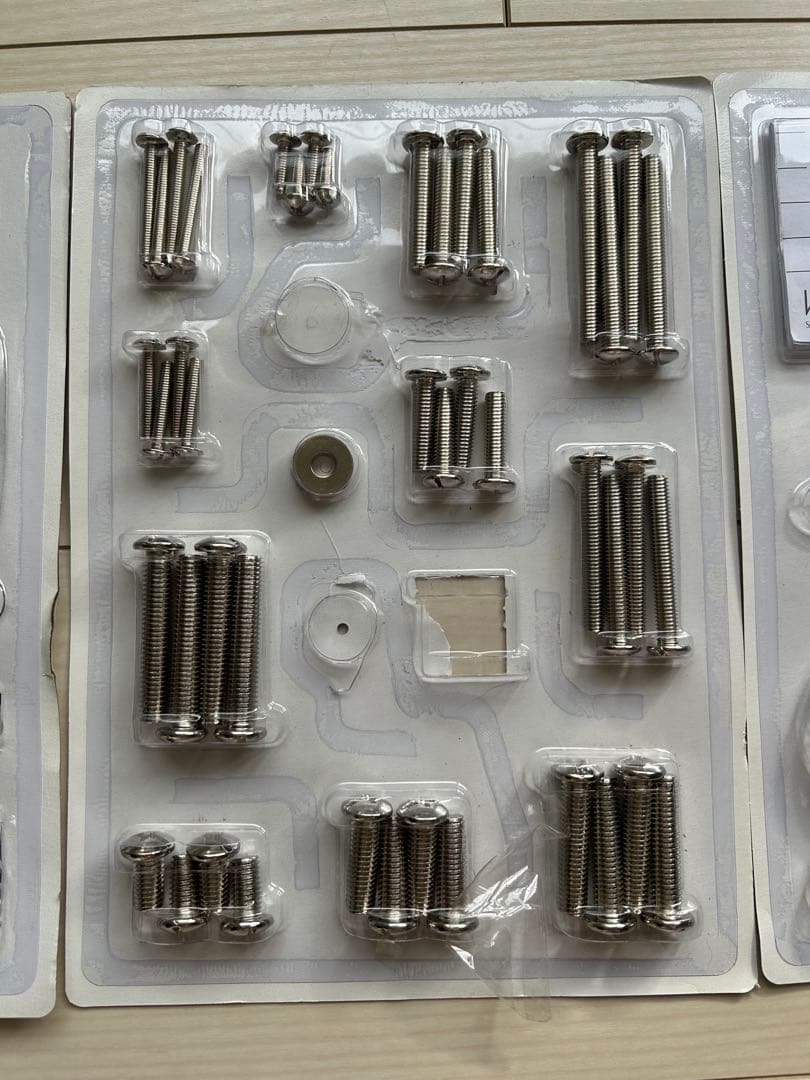 ★4/12まで出品★美品★EQUALS WALL V3 ロータイプテレビスタンド