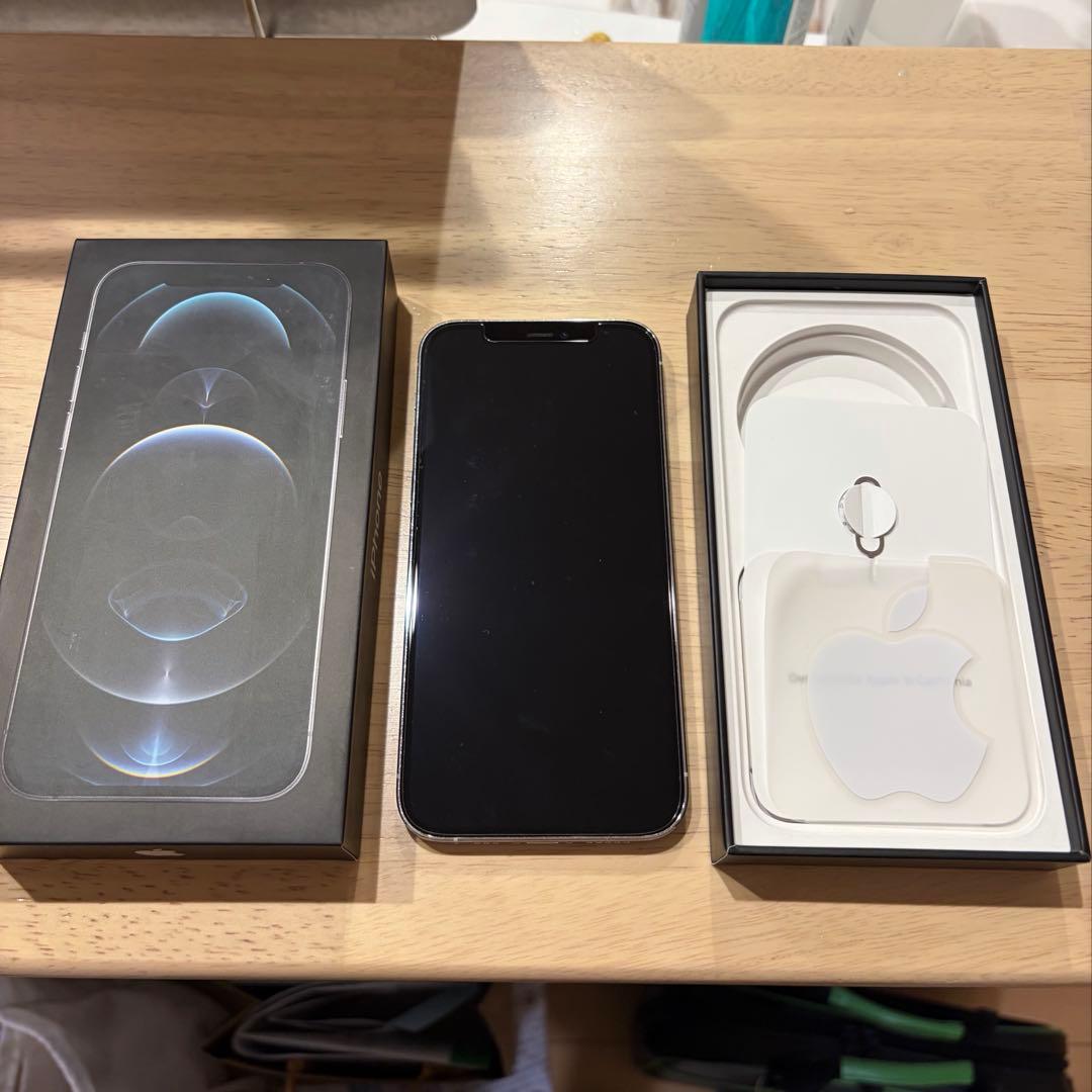 Apple iPhone 12 Pro 128gbシルバー 本体 SIMフリー