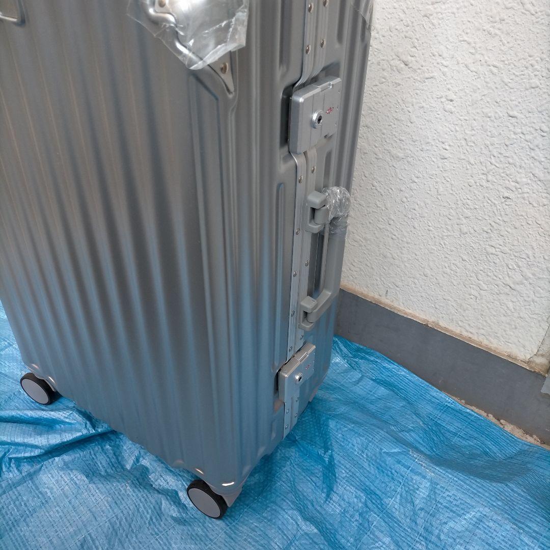 ほぼ未使用 BARGOCH スーツケース