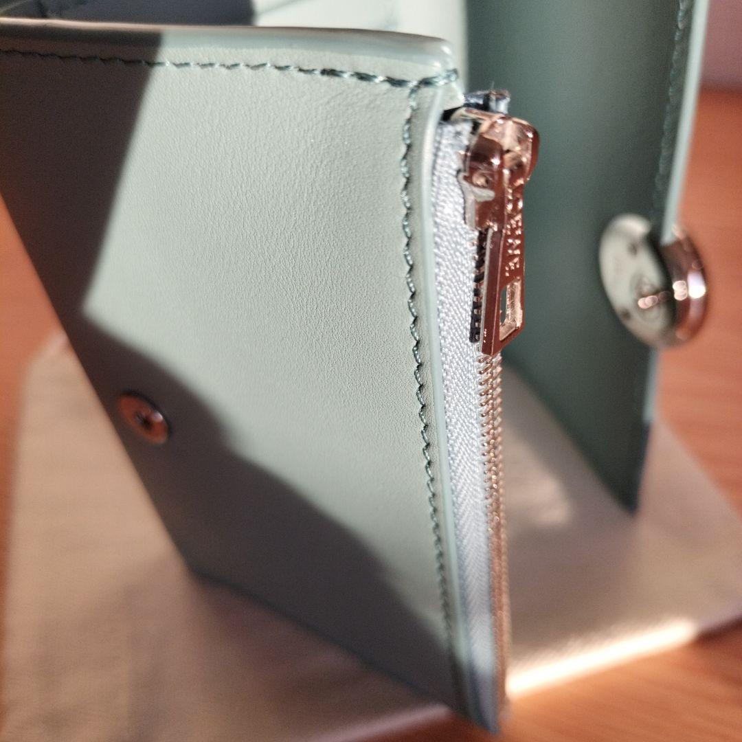 LOEVE 三つ折り財布 ミントグリーン