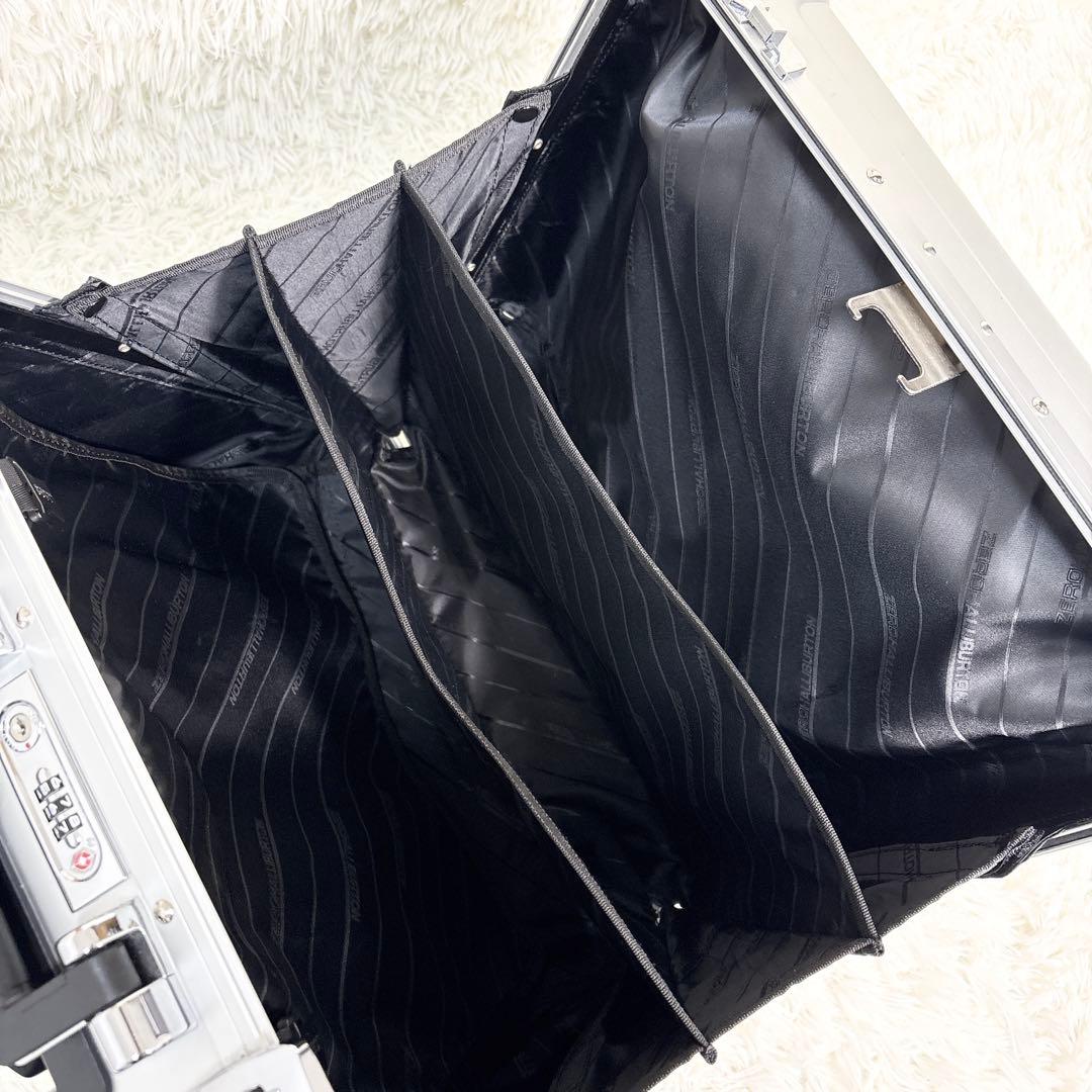 ゼロハリバートン キャリーケース 二輪 アルミ シルバー 小型