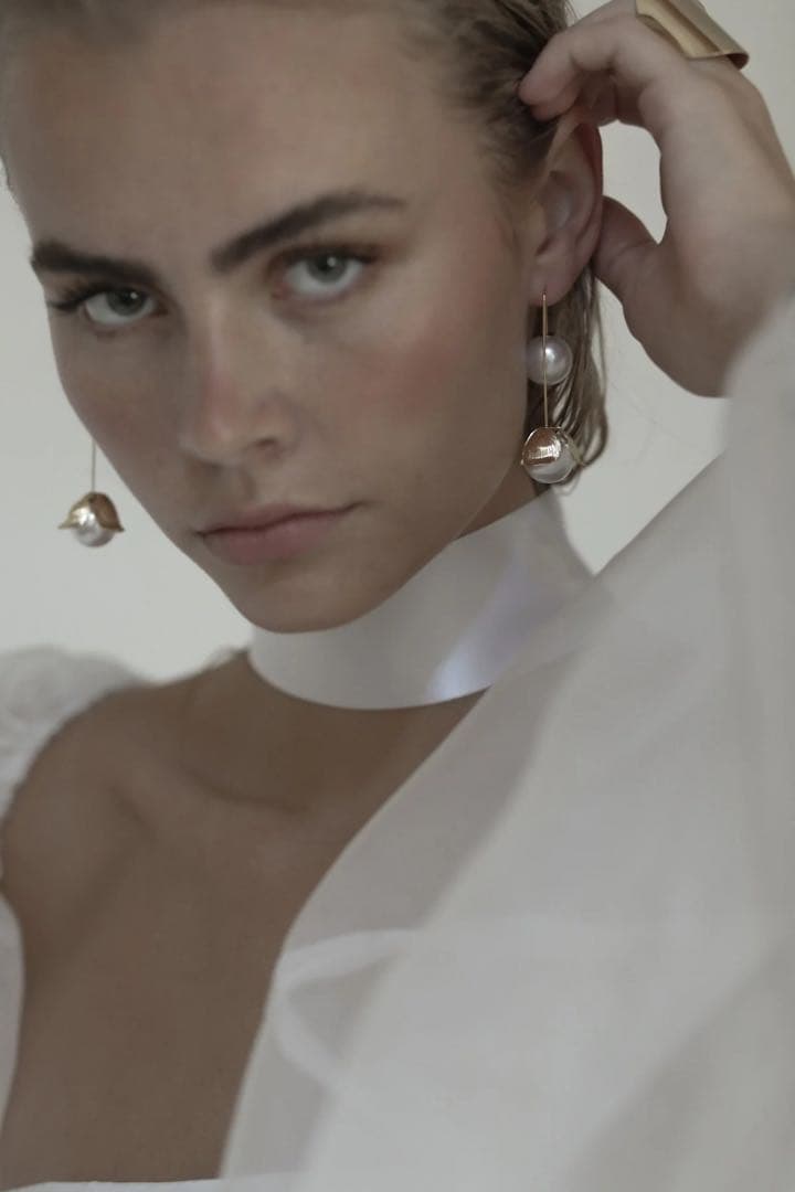 A. B. ELLIE バルドーピアス