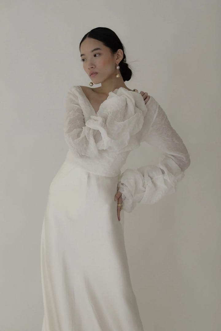 A. B. ELLIE バルドーピアス