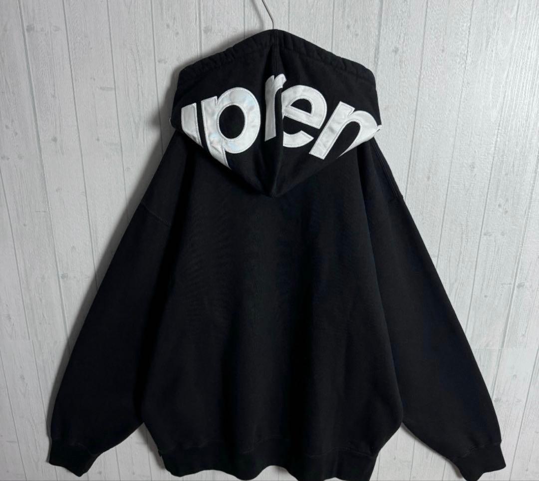 シュプリームビッグシルエットパーカー. スペシャルセール‼️三連休限定