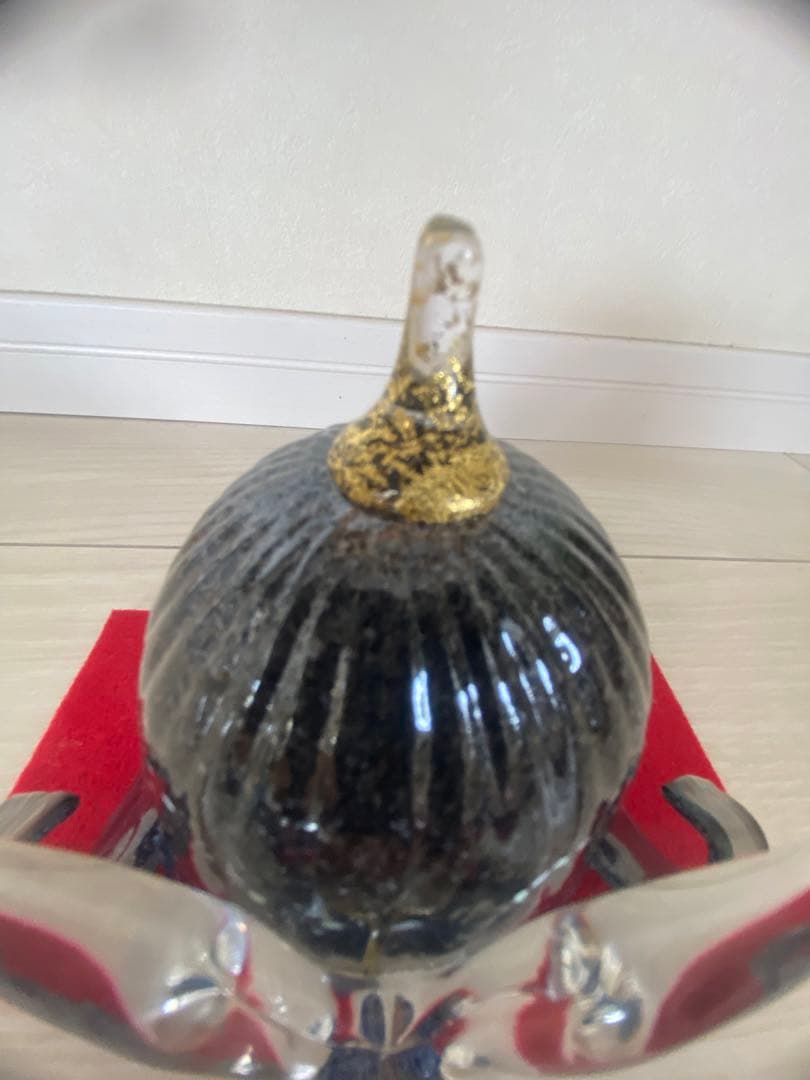 ガラス製　　兜　　小樽　　大正硝子館