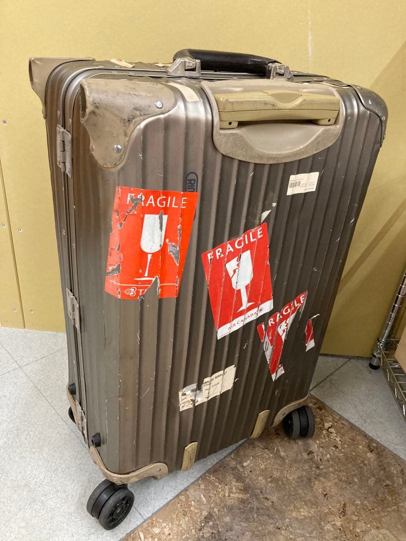 zuka3 RIMOWA リモワ　シルバー アルミニウム キャリーケース⭐︎