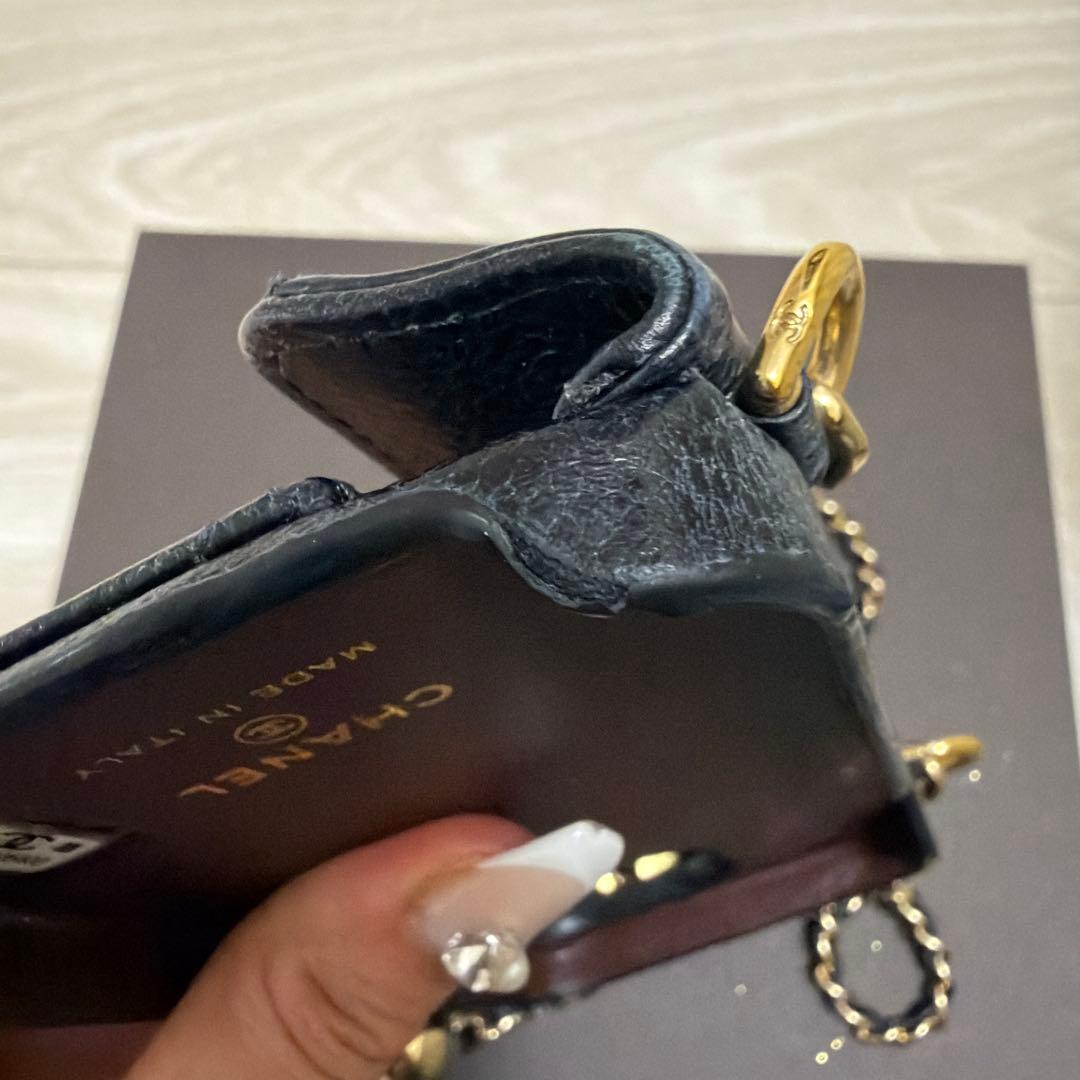 CHANEL iPhone14proブラックレザー ショルダーケース