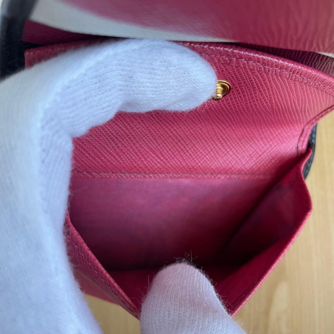 美品　PRADA プラダ　二つ折り財布　ミニ財布　黒×ピンク　マルチカラー