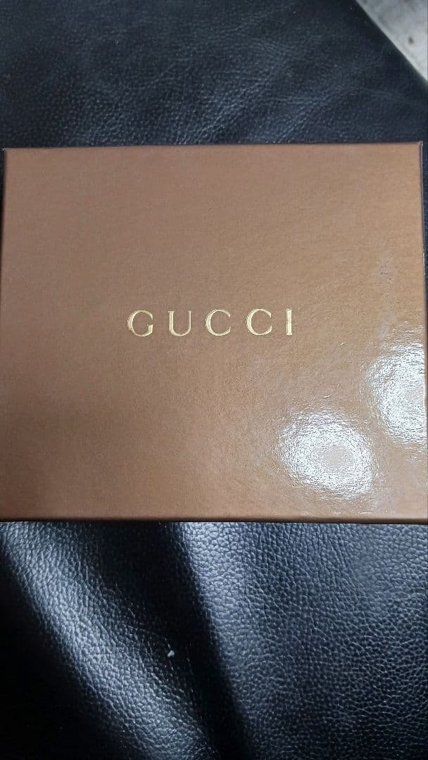 GUCCI 　ハート型ケース 　小銭入れ