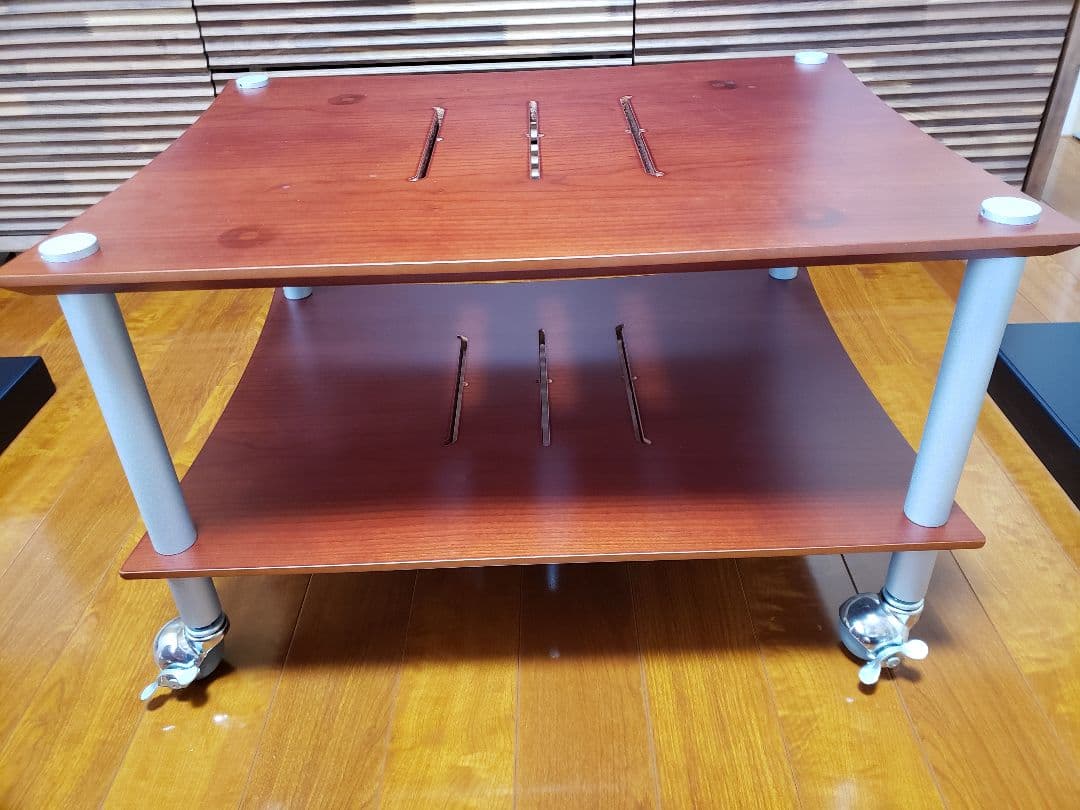 クアドラスパイアのオーディオラック