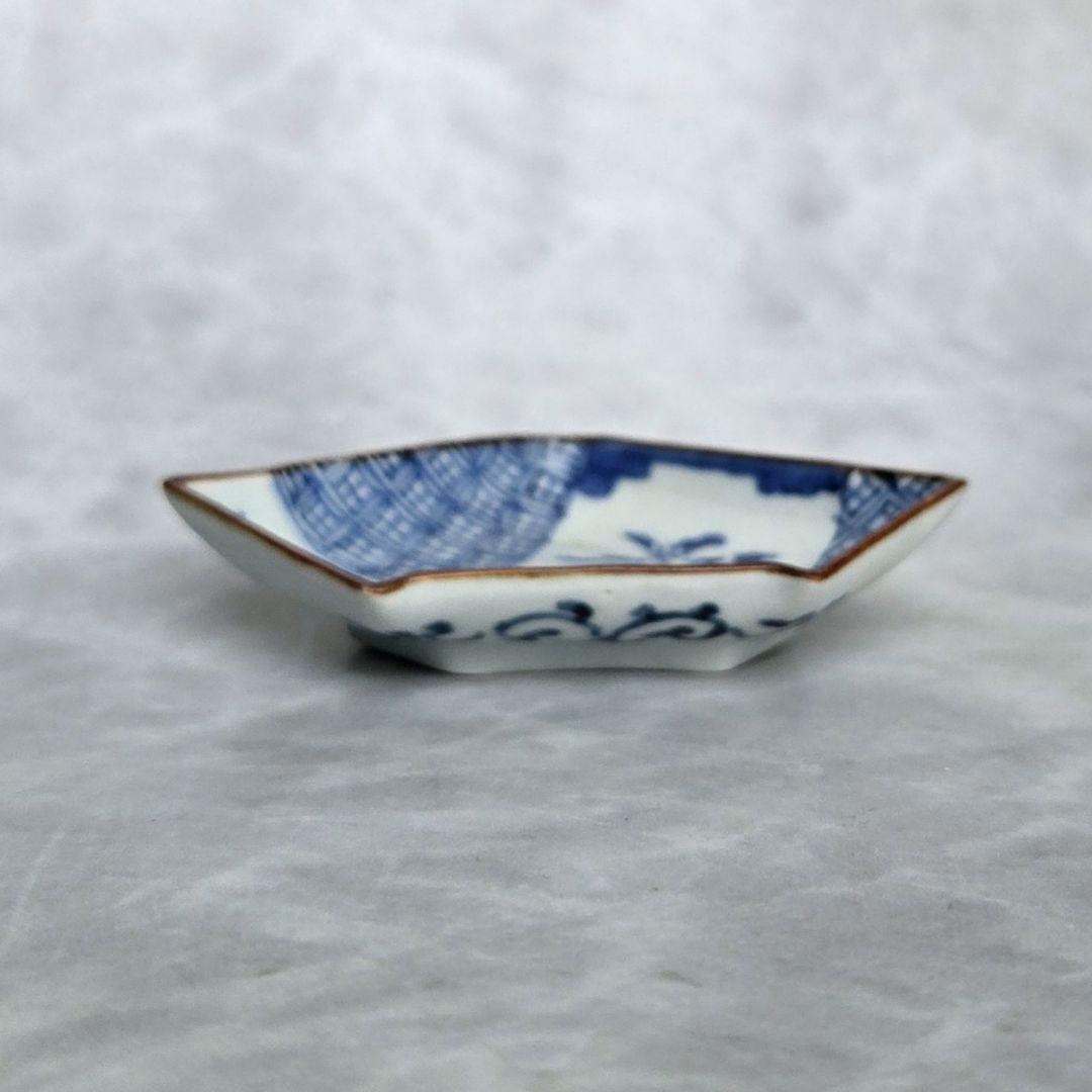 古伊万里　染付　小皿　豆皿　結び文　上手　型物　骨董品　アンティーク　金継ぎ