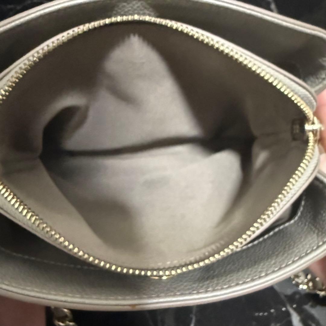 美品　FURLAフルラ レザー チェーンショルダーバッグ グレー シルバー金具