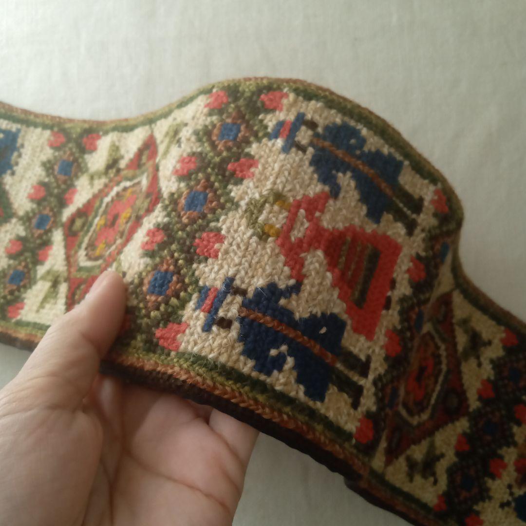 エルフ・モール　トゥヴィスト刺しゅうのタペストリー2枚